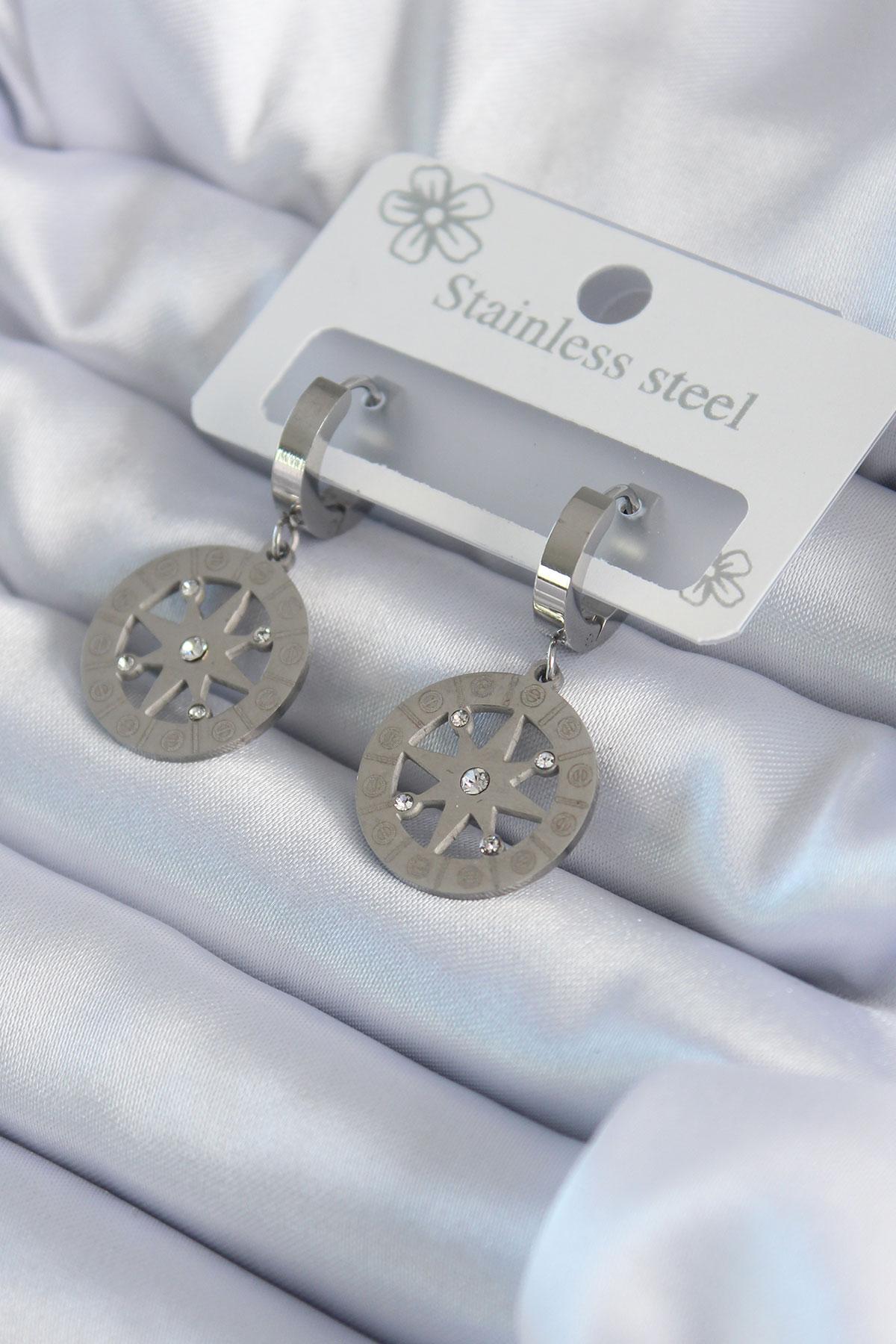 Çelik Gümüş Renk Kutup Yıldızı Model Zirkon Taş İşleme Detay Kadın Küpe