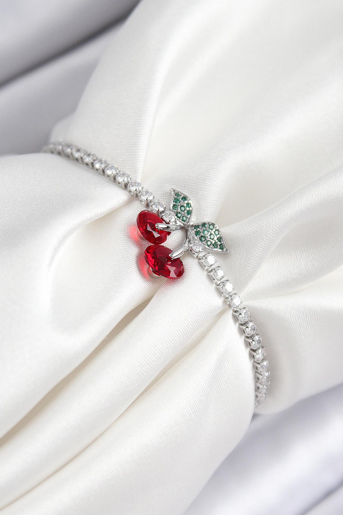 Pirinç Zirkon Taşlı Kiraz Model Gümüş Renk Asansörlü Kadın Bileklik