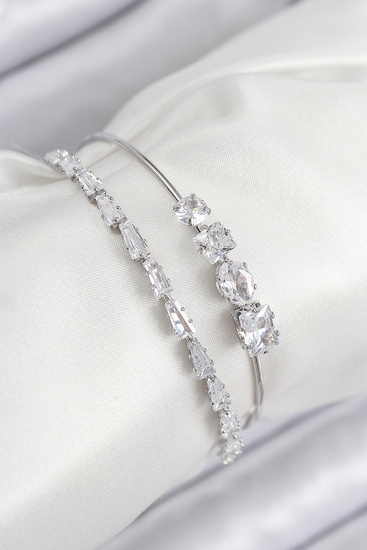 Pirinç Zirkon Taşlı Su Yolu Model Gümüş Renk Kadın Bileklik